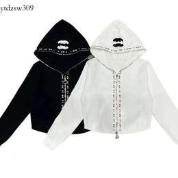 ch Women's Sweaters Woman Outerwear Jackets Slim Sweatshirts Womens Designers Jacket Black White Long Sleeve Coats Women's Clothing