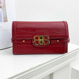 2023 Spring New One Shoulder Urban Elegant Fashion Texture Oblique Cross Leisure and Western Style Mobile Phone Women's Bag Inventory 547