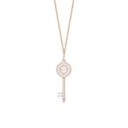 Halskette Swarovski Designer Luxusmode Damen gepaarte Schlüsselkette Einfaches, exquisites und hochwertiges Design, perfekt für Weihnachtsgeschenke für Mädchen