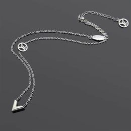 Luxury V Necklace Women Stainless Steel Gold Chain Necklaces Fashion Couple Jewellery Gifts for Woman Accessories Whole273Z