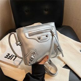 Locomotive Women's 2023 New Korean Fashion Square with Small Design Riveted Texture One Shoulder Cross Body Bag model 7569