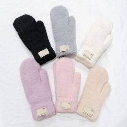 Designer Brand Letter Gloves for Winter and Autumn Fashion Women Cashmere Mittens Glove with Lovely Outdoor sport warm Winters Glovess 6Colors