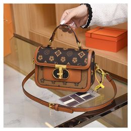 2023 Spring New Shoulder Leisure Fashion Small Square Elegant Texture Mobile Phone Women's Bag model 9236