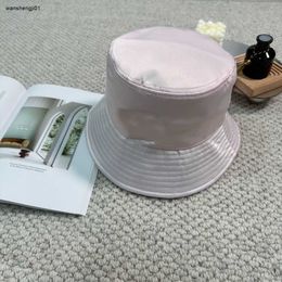 23ss Silk satin surface women bucket hat high quality girl cap Pearl decoration logo lady Wide Brim Hat Including box Holiday gifts