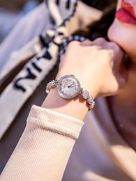 Wristwatches EYER Fashion Jewelry Shining Crystal Bracelet Watch Women's Elegant Casual Princess Style Luxury Design For Women