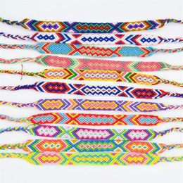 Selling Fashion Vintage Style Random Colours 1 5CM Width Cotton Knitted Unisex Friendship Bracelet Summer Bracelets208Y