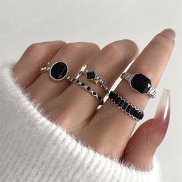 Retro Black Crystal Stone Ring Set For Women Vintage Geometric Knuckle Joint Ring Female Fashion Party Jewellery Accessories