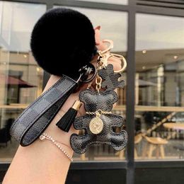 Luxury Ladies Keychain High Quality Leather Tassel Hair Ball Pendant Trendy Fashion Car Key chain Charm Jewellery Holde236a