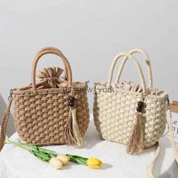 Totes Fashion Tassel Straw Handbag Summer New Hand-Woven Rattan Bag Woven Purse Wicker Beach Bag Bohemia Shoulder Messenger Bags 240407