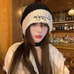 Berets Korean Embroidered Letter Wool Hat Women's Autumn And Winter Big Head Loose Knitted Cap Men's Thermal Ear Protection Beanie Hats