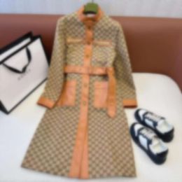 23SS الخريف والشتاء الأخير للسيدات الطويلة للرياح GG JACQUARD PANELE SELEEVE COAT