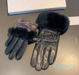 Warm Plush Gloves Winter Rabbit Fur Mittens Winter Plus Velvet Thick Gloves Sheepskin Letter Embroidery Glove With Box