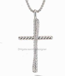 Designer Men Chain Diamond High Pendant Halsband Kvalitetskvalitet Kvinnor Slicker halsband Dy Luxury Amulet Sunflower Brand Retro Classic Couple