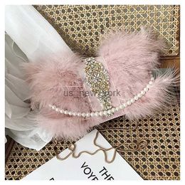 Totes Women Faux Fur Bag Luxury Pearl Shoulder Bag For Dinner Clutches Plush Handbag High Quality Winter Furry Crossbody Bags White 240407