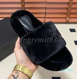 Slippers Women Fur Slides Winter Warm Soft Rubber Slide Fashion Lady Slippers Furry Sandals Party Wedding Pumps