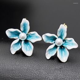 Dangle Earrings Wholesale 2023 Trendy Gradient Blue Lily Fashion Pearl Three-Dimensional Petal Ear Hanging Clip