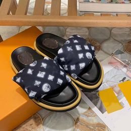 Women Pool Pillow Comfort Slipper Lady Nylon Strap Mule Designer women Men Leather Sunset Flat Rubber Outsole Slide Sandal 05