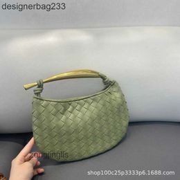 Month Bags Designer large tote bag Luxury Botteega Same Sardine Wrist Family Light Versatile HandVenata Wove Shoulder VN19