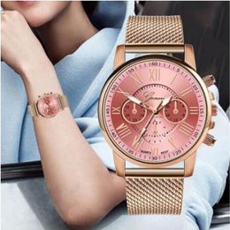 Whole Selling GENEVA Women's Casual Silicone Strap Quartz Watch Top Brand Girls Bracelet Clock WristWatch Women Relog302s