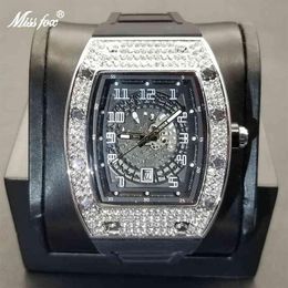 MISSFOX 2021 Nuovo Arrivo Tonneau Orologi Da Uomo Iced Out Pieno di Diamanti Orologio Con Cinturino In Gomma Quadrante Cavo di Design di Sport di Lusso Orologio Maschile252k