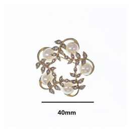 Pins Brooches 100Pcs Wholesale Fancy Gold Plated Flower And Moon With Pearl Invitation Clear Rhinestone Brooch Pin Drop Delivery Jewel Dhpck