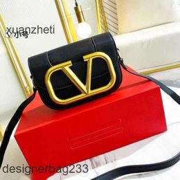Style Edition Bag Bags Designer Color Valentiinoz Lady's Large Autumn Classic Solid High Beauty Star Women's Early Versatile Fashionable Crossbody One Shoulder E9J2