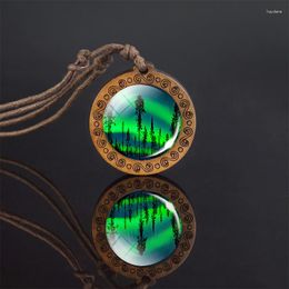 Pendant Necklaces Northern Lights Art Picture Luminous Necklace Glass Wood Vintage Rope Chain Glow In The Dark