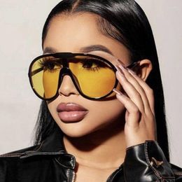 Sunglasses Punk One Piece Goggles Women Trendy Oversized Outdoor 2023 Brand Fashion Sun Glasses Shades For Men