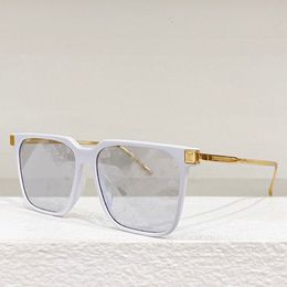 Classic designer sunglasses for driving beach parties fashionable men panels large frame gradient lenses metal legs side symbol with box for women Z1826E