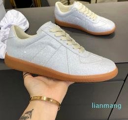 Women Casual Shoes Men Trainers Rubber Platform Sneaker Low Top Running Shoes Classic Suede Trainer Stitching Margielas shoe