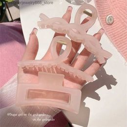 Headwear Hair Accessories Simple Frosted Hair Claws Clear Jelly-colored Hair Clips for Women Girls Sweet Cute Headwear Summer Elegant Hair Accessories Q231005