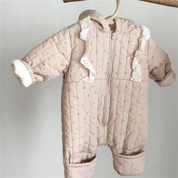 Down Coat Snow Jacket born Infant Baby Girls Winter Warm Thick Plaid Cotton Long Sleeve Padded Romper Jumpsuit Girls Kids Jackets 231005