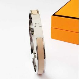 High Quality Luxury Designer Design Bangle Stainless Steel Bracelets Classic Jewellery for Men and Women KXA1 MV23