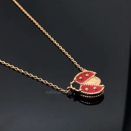 Four Leaf Clover Seiko Edition S Sier Fan Family Light Seven Star Ladybug Pendant Rose Gold Necklace Female