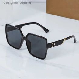 Sunglasses Letter D Sunglasses For Women Men Brand Design Luxury Square Frame Popular Retro Sun Glasses Fashion Vintage Male Eyewear 2023L231005C240410