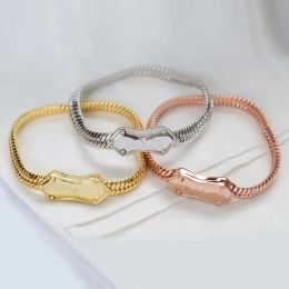 Europe America Style Lady Women Gold/Silver-Colour Hardware Engraved V Initials Four Leaf Flower Nanogram Snake Chain Bracelet M68993