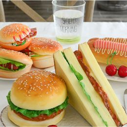 Decorative Flowers 1PC Artificial Bread Foods Fake Hamburger Toy Dessert Shop DIY Window Display Pography Props Kitchen For Kids Model