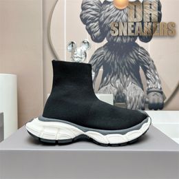 Atacado Top Designer 3XL Sock Shoes Moda Homens Mulheres Respirável Plataforma Sneaker Preto Branco Malha Massagem Stretch Sports Sapato Casual Luxo Treinadores Ao Ar Livre