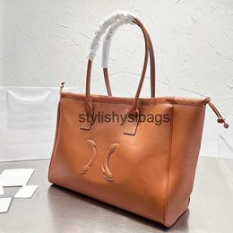 Shoulder Bags Tote Bag Fashion Shoulder Bags High Quality Leather Handbags Large Capacity Travel Handbag Silk scarf decoration Totesstylishyslbags