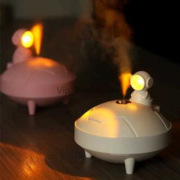 Table Lamps Creative Astronaut Air Humidifier Sunset Light USB Rechargeable Home Atomizer LED Atmosphere Lamp for Bedroom Desktop Decoration YQ231006