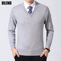 Men's Sweaters 2023 Fashion Brand Sweater Mens Pullover V Neck Slim Fit Jumpers Knitting Thick Warm Autumn Korean Style Casual Clothes 231005