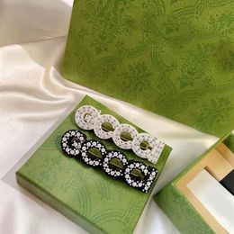 2021 new fashion Hair Clips Barrettes ladies simple personality letters designer hairpins high quality with box200z