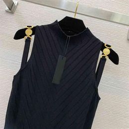 Fashion 2023 designer design early spring new Medusa metal accessories suspender design elastic wrap skirt knitted dress240U