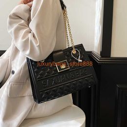 Chain High Capacity Underarm Shoulder Women's Bag 2023 New Fashion Bags Handbag Factory Wholesale Retail