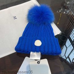 2023 New Casual Hat Designer Beanie Hat Outdoor Cashmere Hat Knitted Hat Classic Luxury Autumn and Winter Wear Women's Beanie Hatigj6
