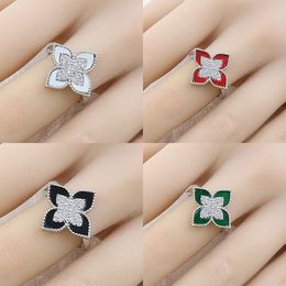 Luxurys Designer Ring for Women 4/Four Leaf Clover Charm Ring Designer Silver Gold Wedding Fashion Jewellery Women Gift Adjustable Suitable for Many Applications