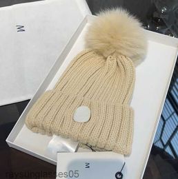 2023 New Casual Hat Designer Beanie Hat Outdoor Cashmere Hat Knitted Hat Classic Luxury Autumn and Winter Wear Women's Beanie Hatpey1