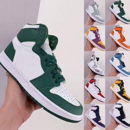 Womens Mens Basketball Shoes Patent Royal Sneakers 1s Trainers High Top Dark sneakers