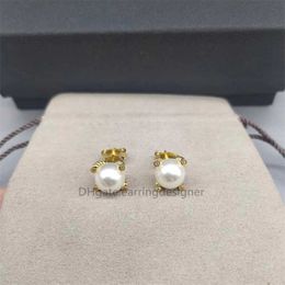 Popular free earrings and Four bijoux fashion shipping woman Jewellery European earring American luxury designer Claw Set Women Earrings with Bead Wedding Gift 3HSN