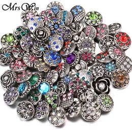 100pcs lot Whole 12mm 18mm Snap Button Jewellery for Snap Bracelet Mixed Rhinestone Metal Charms DIY Buttons Snap Jewellery 210323245v